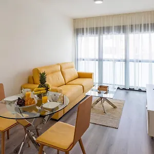 https://modern-apartment-next-to-train-bus-station.hotelsinnerja.org
